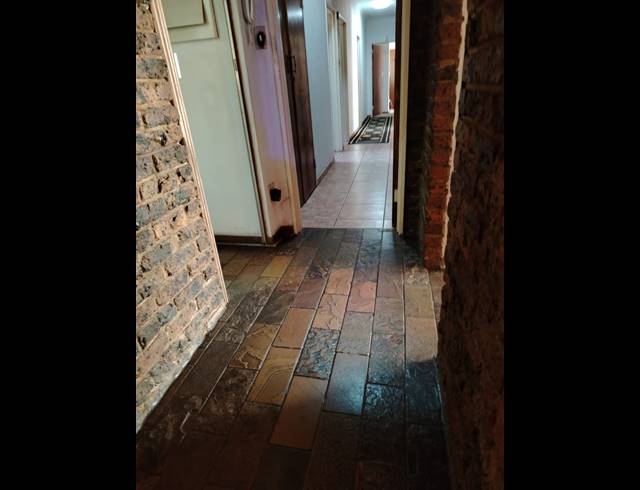 4 BEDROOM FREEHOLD FOR SALE IN AMIEL PARK